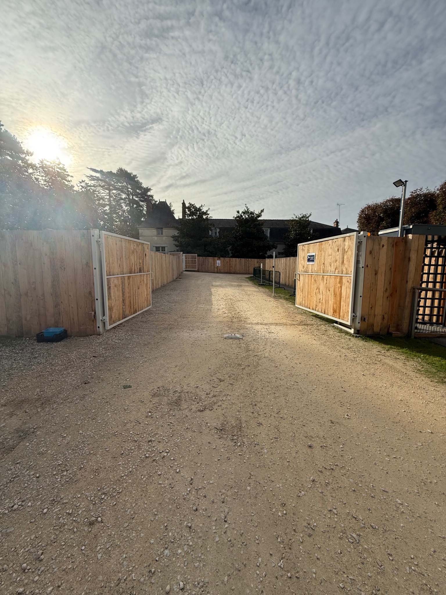 Palissade bois - installation et protection de chantier